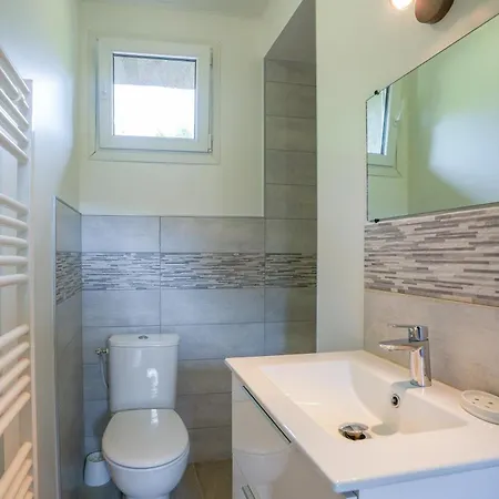 La Pause - A Moins D1 Km De La Tour-de-Faure