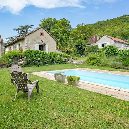 La Pause - A Moins D1 Km De La